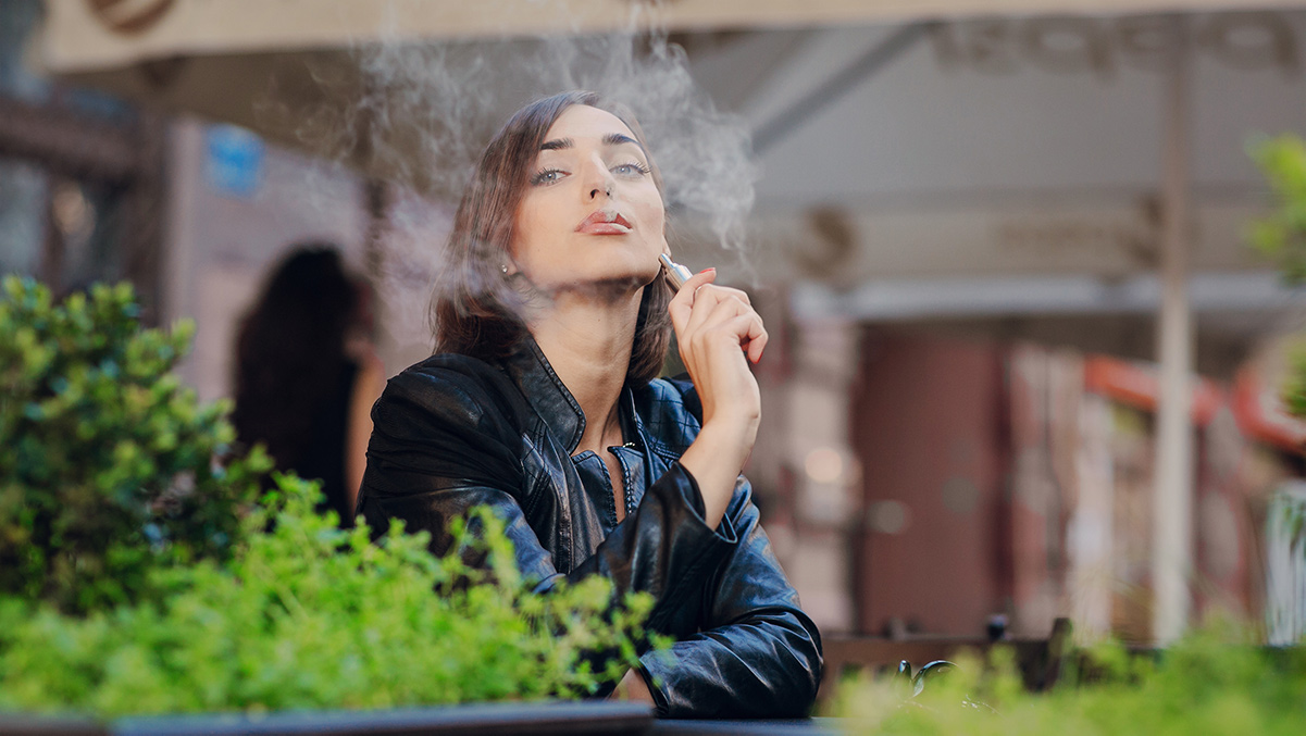 Vaping could make you cough if you’re not using the right inhaling style for your device.