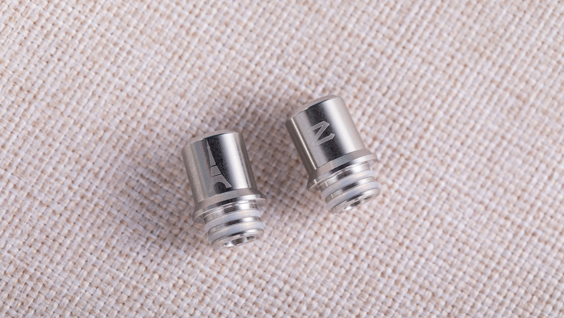 Time to change your vape coil? Watch for signs like flavor loss, excessive sweetness, bitter or metallic taste, and throat irritation.